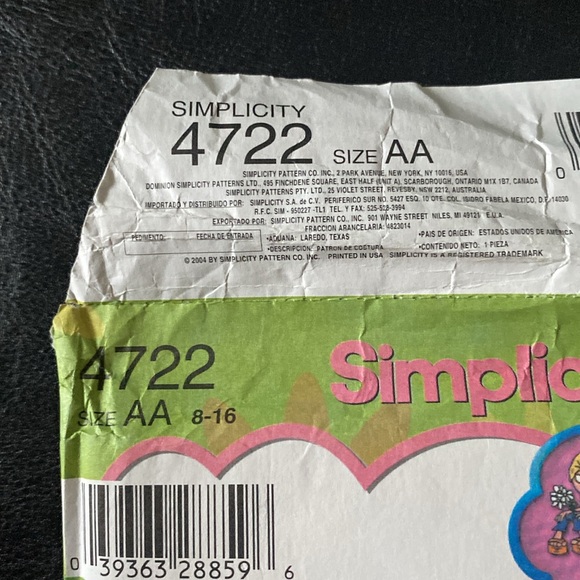 Simplicity 4722  Lizzie McGuire uncut sewing pattern - Picture 2 of 4